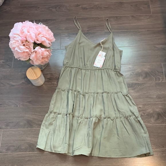 Cute summer dress - Picture 1 of 2